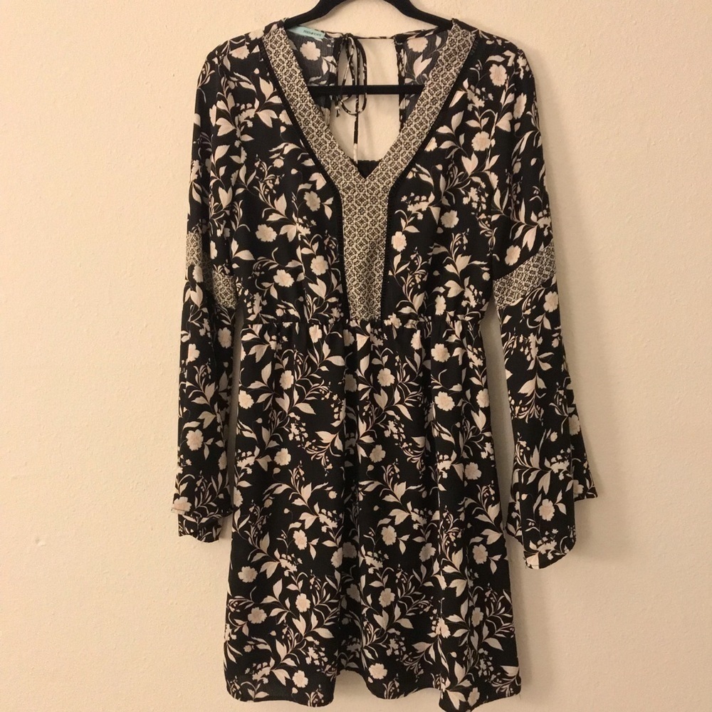 *** Maurice’s Bell Sleeve Floral Dress